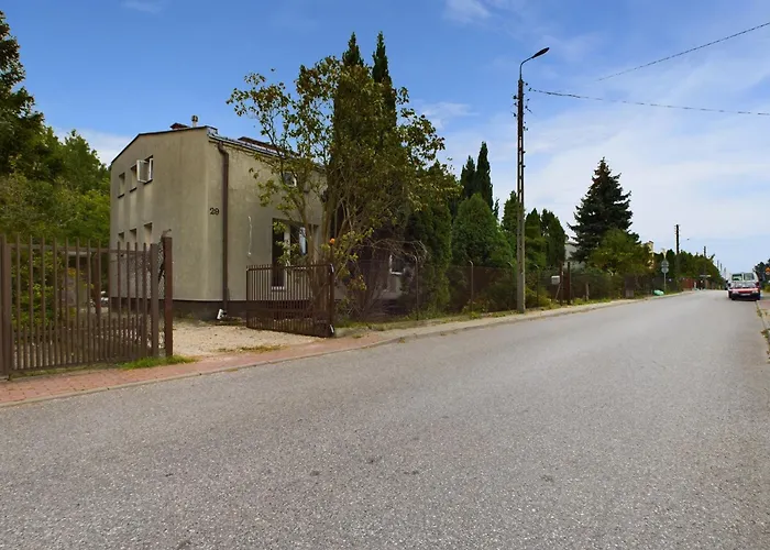 Studios With Parking And Garden Near Warsaw Chopin Airport By Noclegi Renters